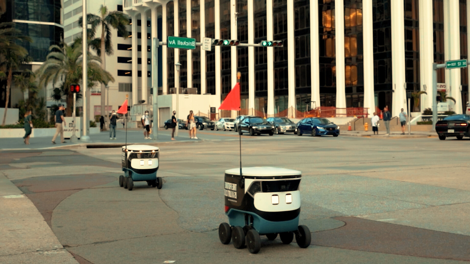 Mengantar Pesanan dengan Robot Otonom Cartken